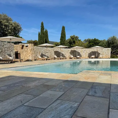 L'ecrin Des Bois Belgodère