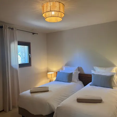 빌라 L'ecrin Des Bois *