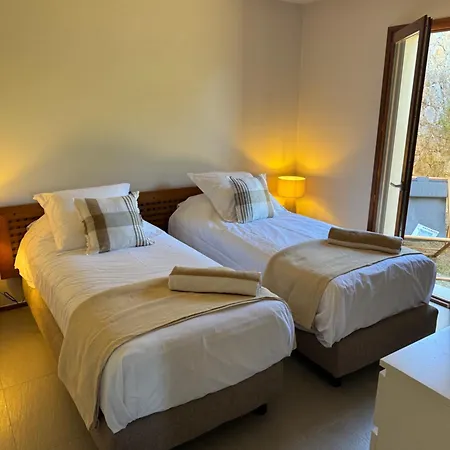 L'ecrin Des Bois 빌라 *