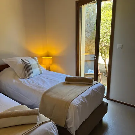 Villa Les Bois De Capra Scorsa Belgodere (Corsica)